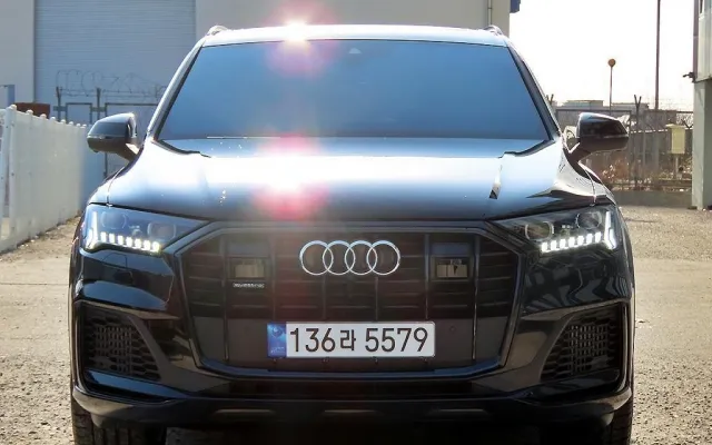 베라크루즈 중고차 Q7 (4M) 55 TFSI 콰트로 프리미엄 매물 사진 12 - 2023/03 23,800km